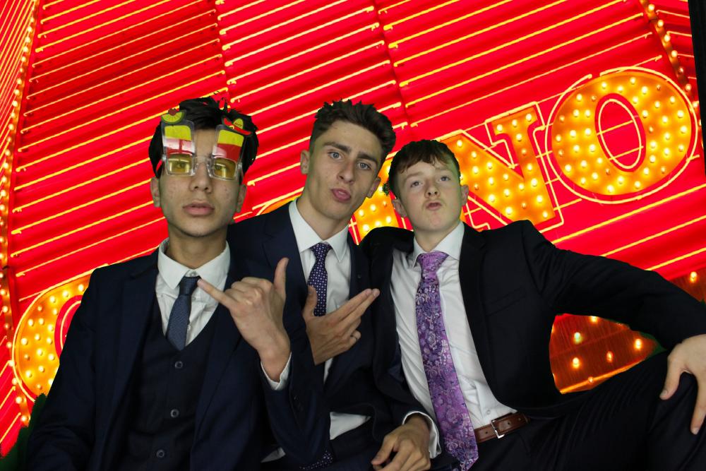 Christ School Prom | View more photos from the event at gallery.myphotoboothexperience.co.uk/u/MyPhotoBoothExperienceLtd/Christ-School-Prom